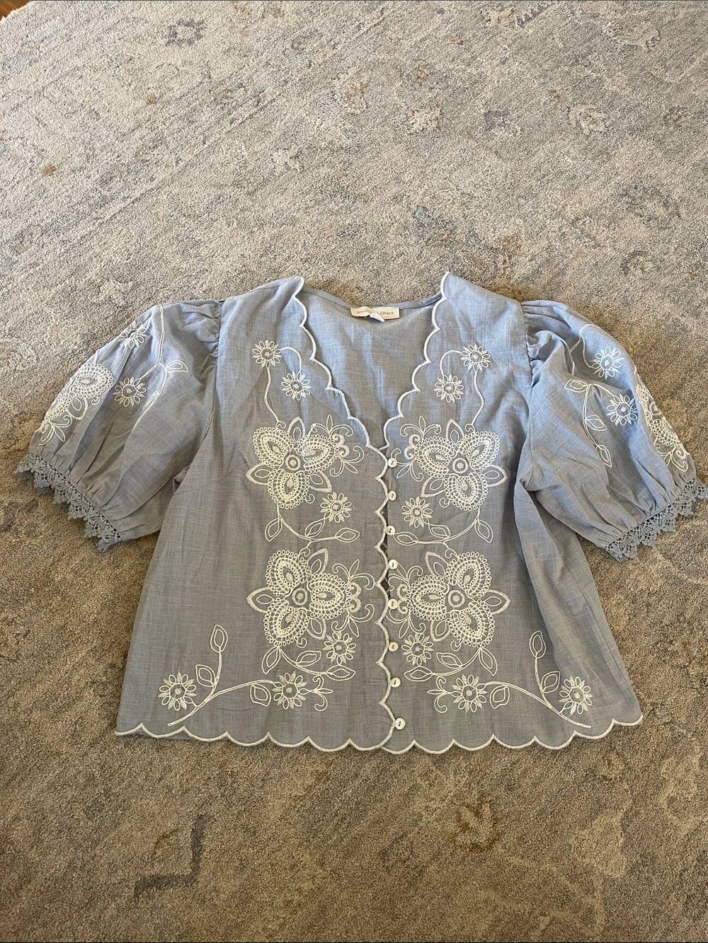 Scalloped V-Neck Embroidered Puff-Sleeve Blouse - Light Blue